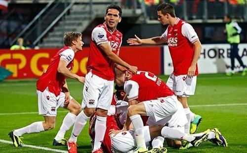 拼搏精神更 拼搏精神更